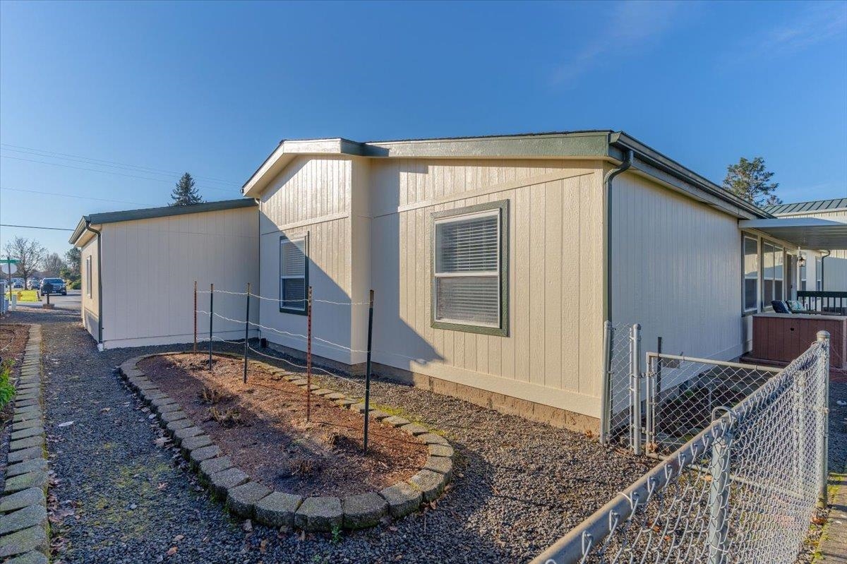 4645 Herrin Road Northeast Salem, OR 97305 - Photo 43 of 48 Gallery Image 43