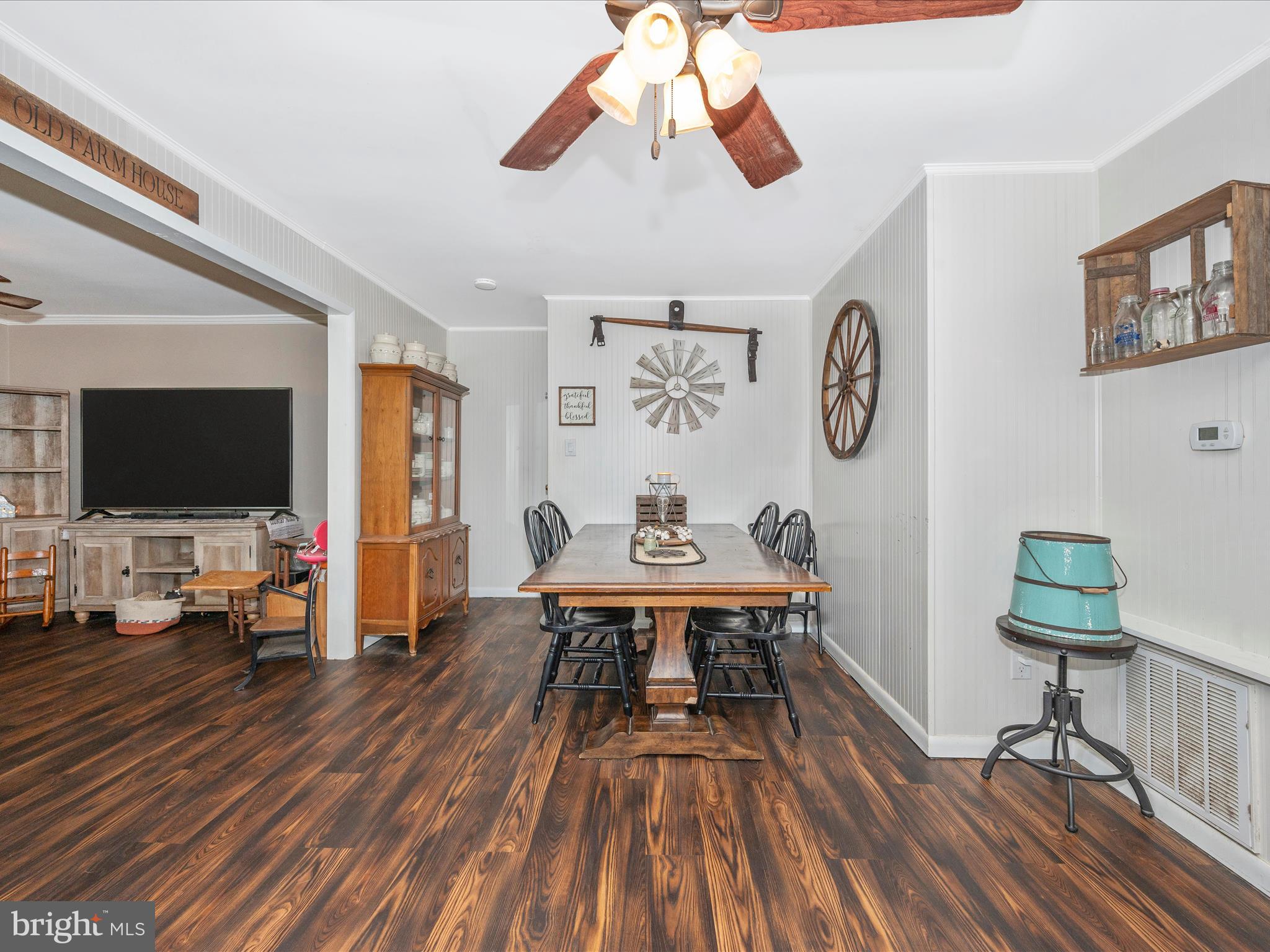 7025 Linganore Road New Market, MD 21774 - Photo 14 of 49 Dining Room