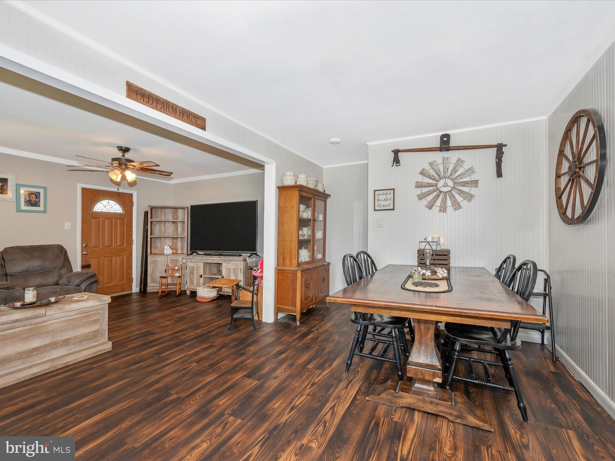 7025 Linganore Road New Market, MD 21774 - Photo 15 of 49 Dining Room