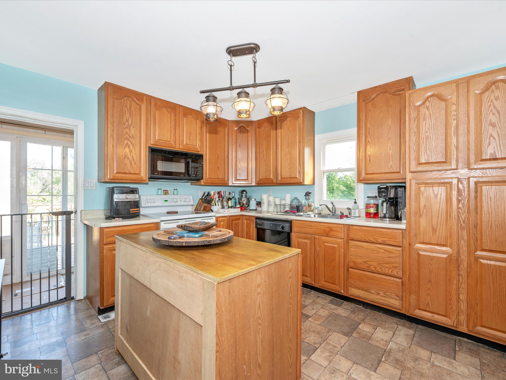 7025 Linganore Road New Market, MD 21774 - Photo 19 of 49 Kitchen