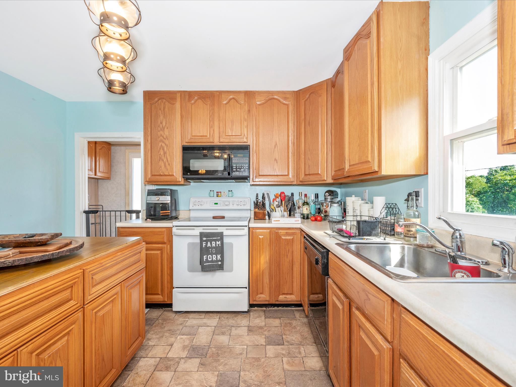 7025 Linganore Road New Market, MD 21774 - Photo 22 of 49 Kitchen