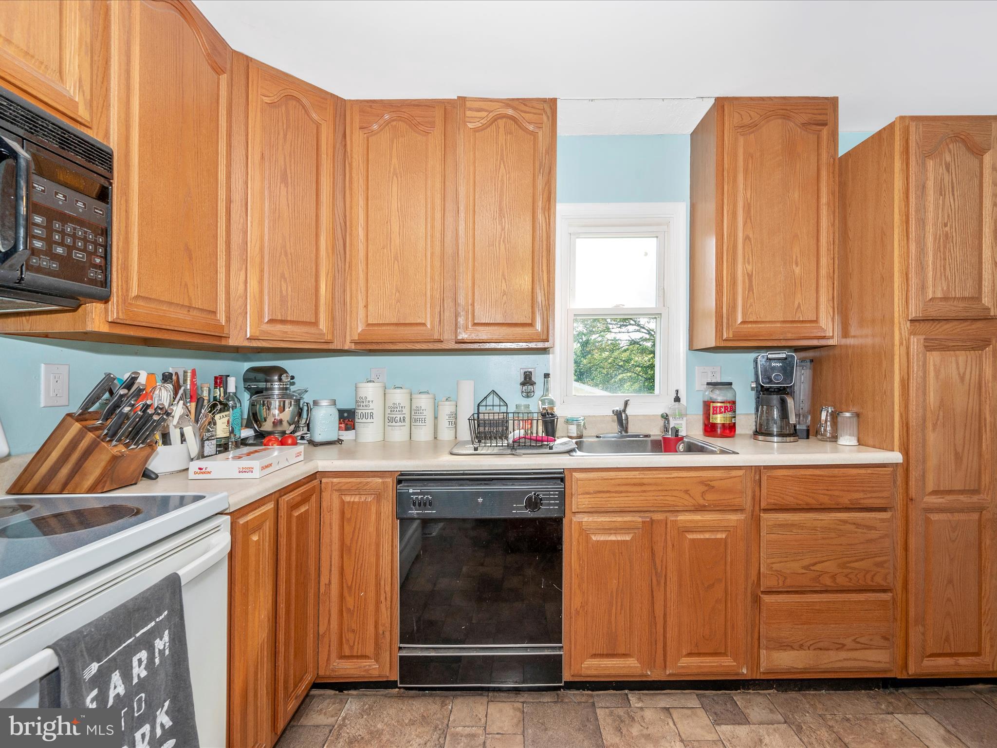 7025 Linganore Road New Market, MD 21774 - Photo 26 of 49 Kitchen