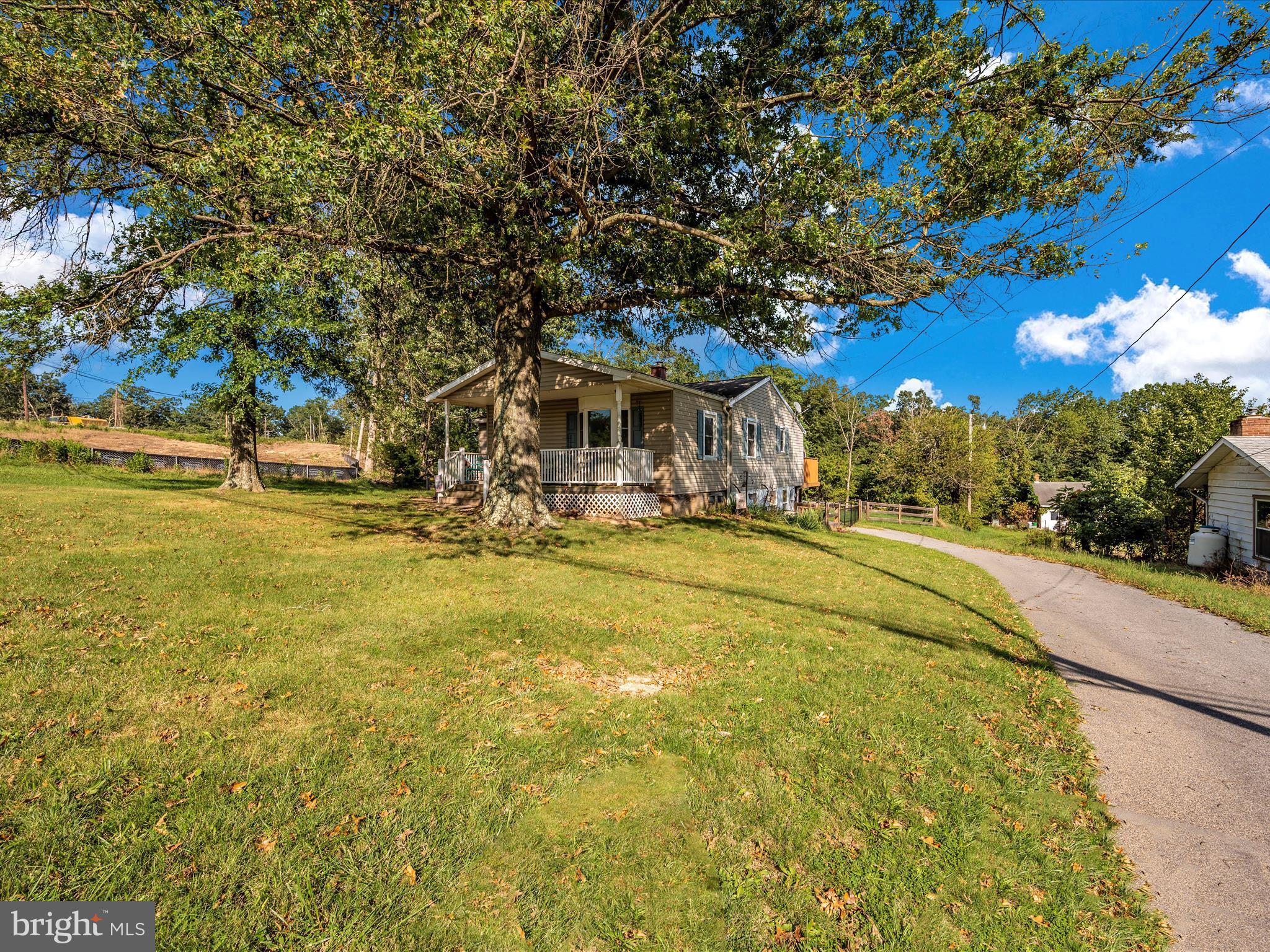 7025 Linganore Road New Market, MD 21774 - Photo 5 of 49 Exterior Front