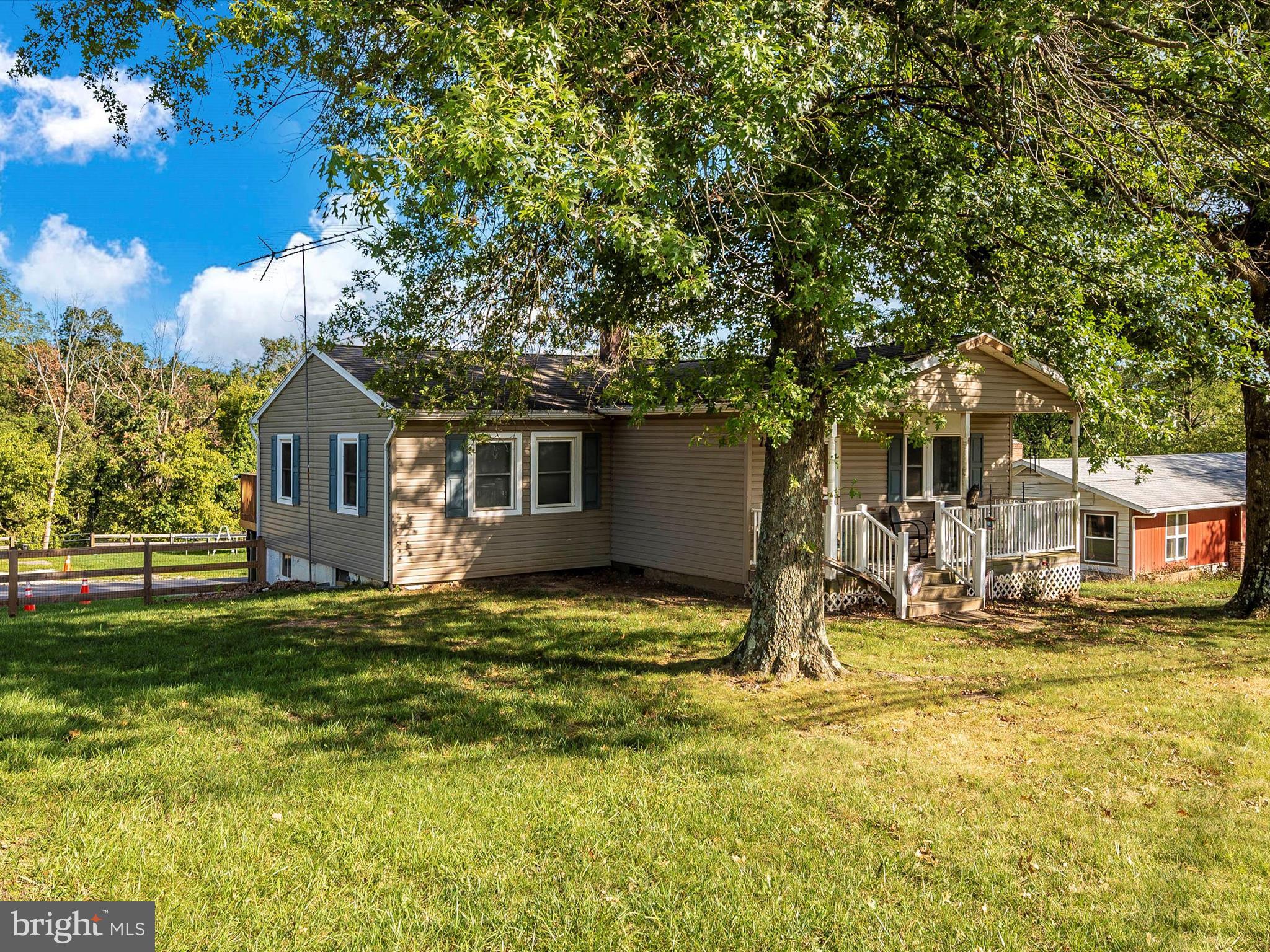 7025 Linganore Road New Market, MD 21774 - Photo 6 of 49 Exterior Front