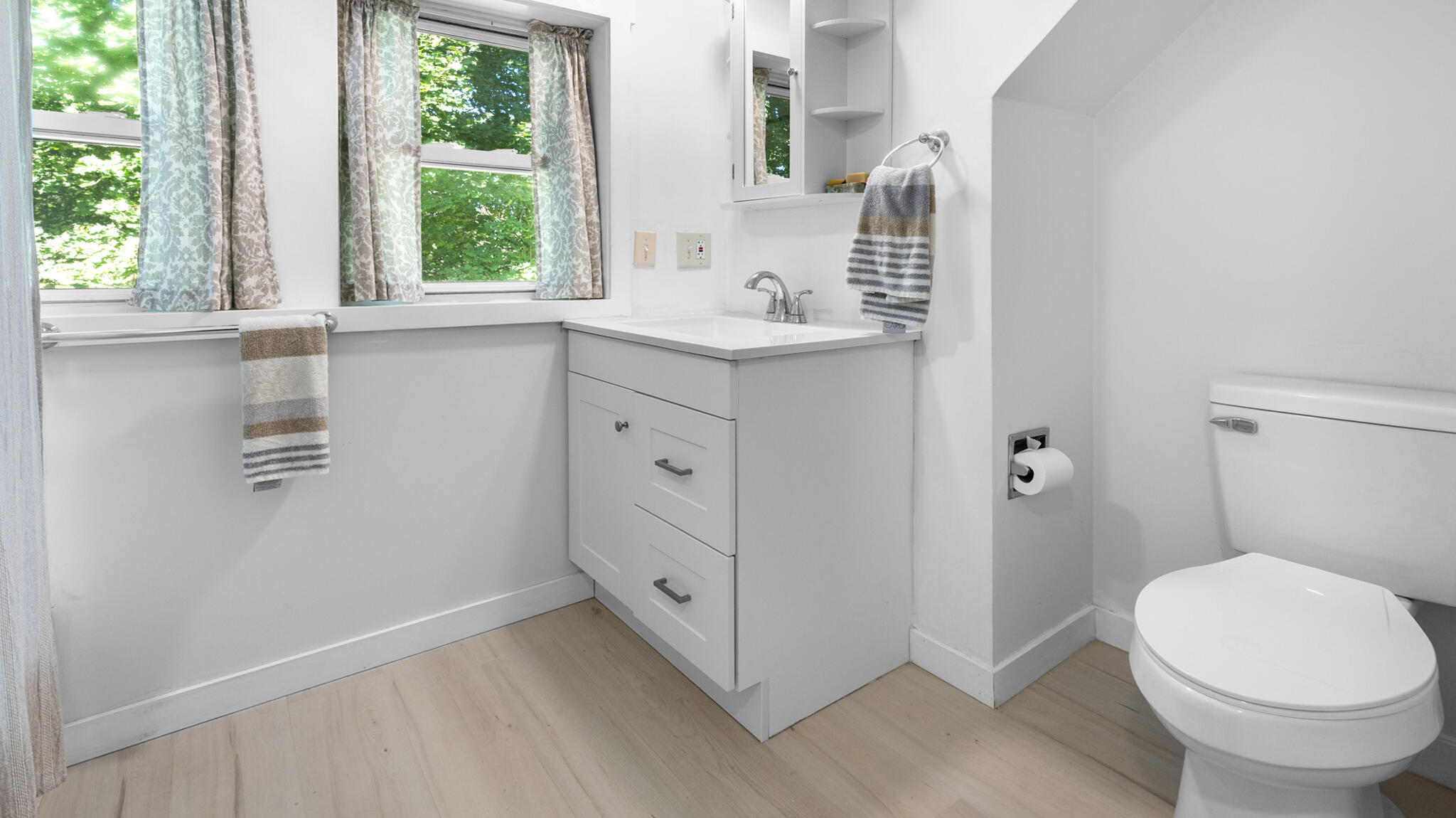 22 Center Street Augusta, ME 04330 - Photo 30 of 43 _MG_4767