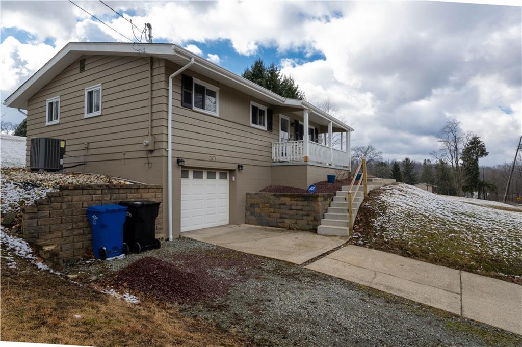 2871 Guffey Road Irwin, PA 15642 - Photo 2 of 31 Gallery Image 2