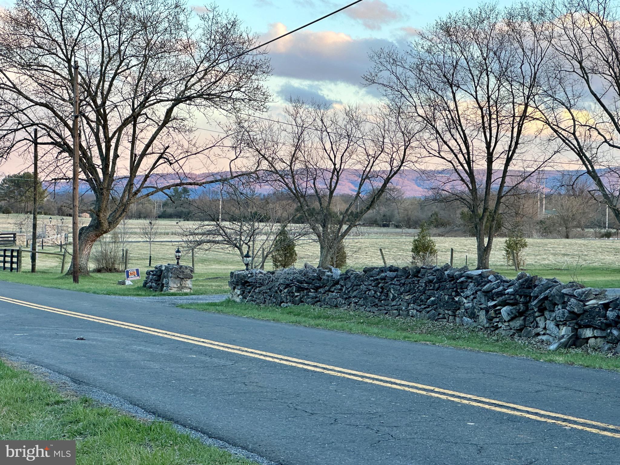 1336 Old Winchester Road Boyce, VA 22620 - Photo 3 of 76 Evening view