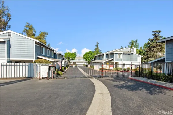 $2,500 | 1704 Bridgeport, West Covina, CA 91791