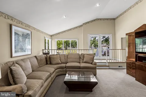 $500,000 | 625 Delanco Road, Edgewater Park, NJ 08010