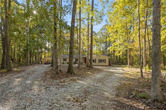 $325,000 | 123 Country Acres Road, Greenwood, SC 29646