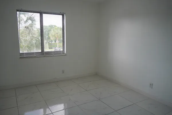 $2,000 | Undisclosed Address, Sunrise, FL 33351