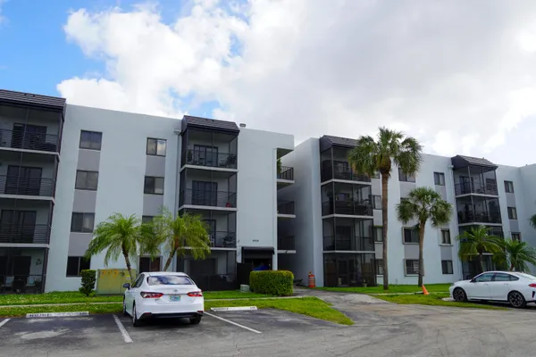 $2,000 | Undisclosed Address, Sunrise, FL 33351