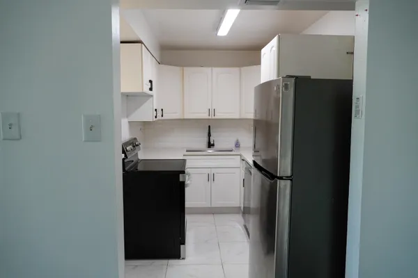 $2,000 | Undisclosed Address, Sunrise, FL 33351