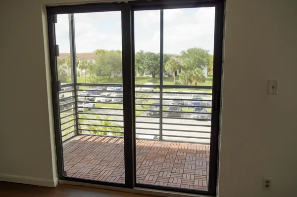 $2,000 | Undisclosed Address, Sunrise, FL 33351