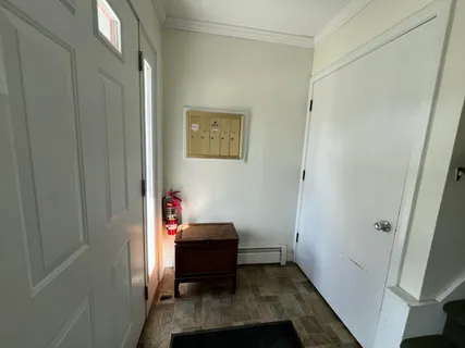 $1,300 | 1335 West Main Street, Unit 4, Lake Geneva, WI 53147