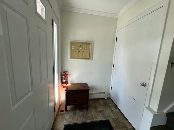 $1,300 | 1335 West Main Street, Unit 4, Lake Geneva, WI 53147