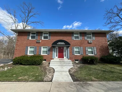 $1,300 | 1335 West Main Street, Unit 4, Lake Geneva, WI 53147