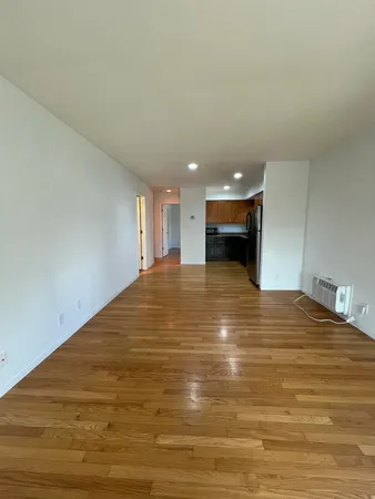 $1,300 | 1335 West Main Street, Unit 4, Lake Geneva, WI 53147