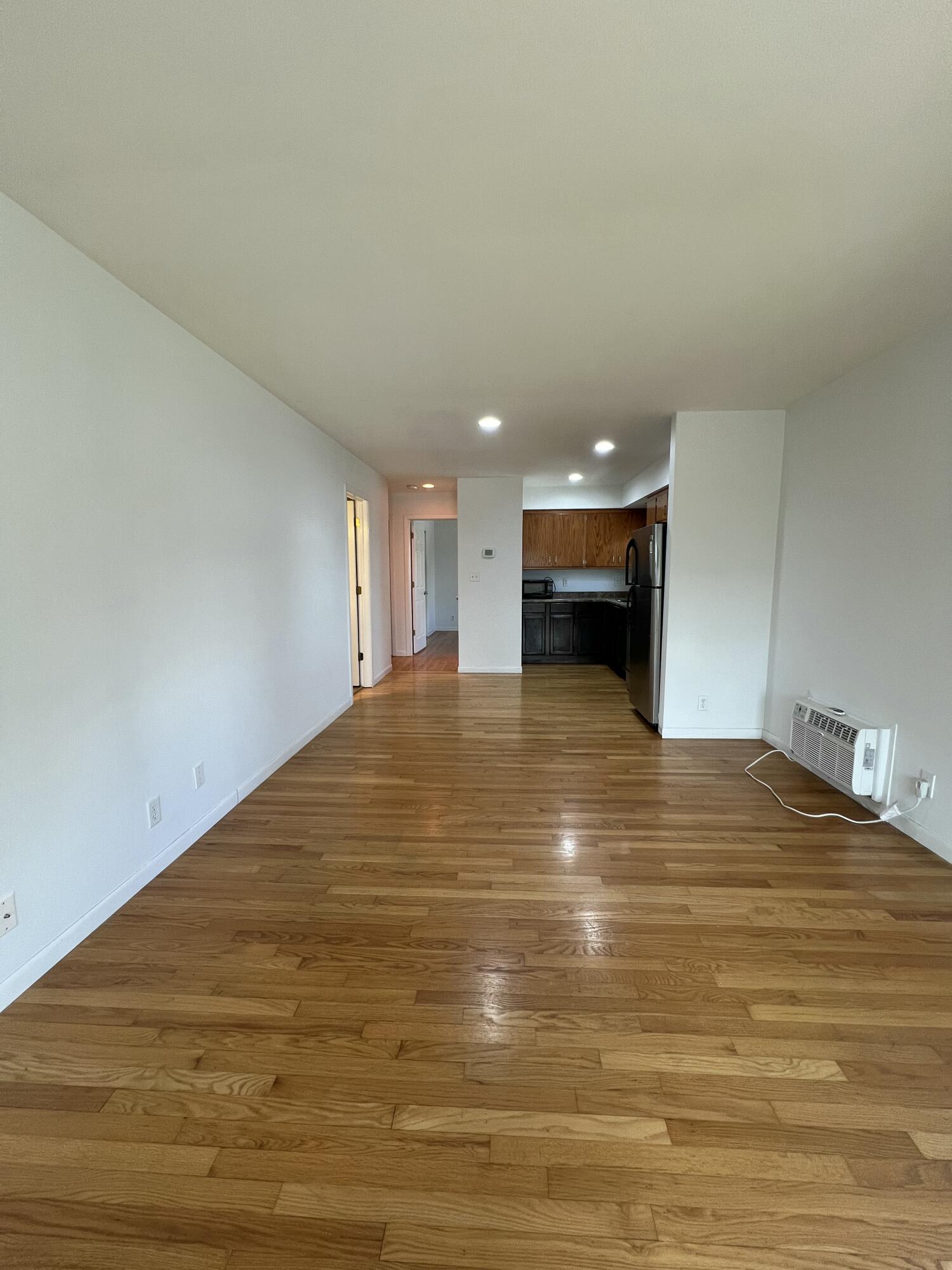 1335 West Main Street, Unit 4 Lake Geneva, WI 53147 - Photo 4 of 15 IMG_9506