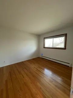 $1,300 | 1335 West Main Street, Unit 4, Lake Geneva, WI 53147