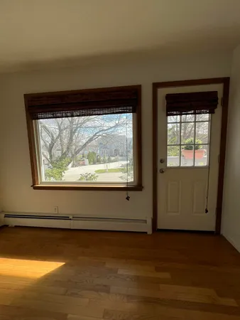 $1,300 | 1335 West Main Street, Unit 4, Lake Geneva, WI 53147