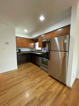 $1,300 | 1335 West Main Street, Unit 4, Lake Geneva, WI 53147