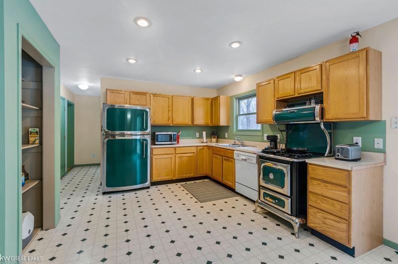 14288 Sullivan Road Capac, MI 48014 - Photo 18 of 36 50070116-17.JPG