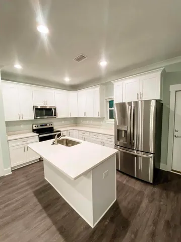 $1,850 | 312 North Sand Palm Road, Freeport, FL 32439