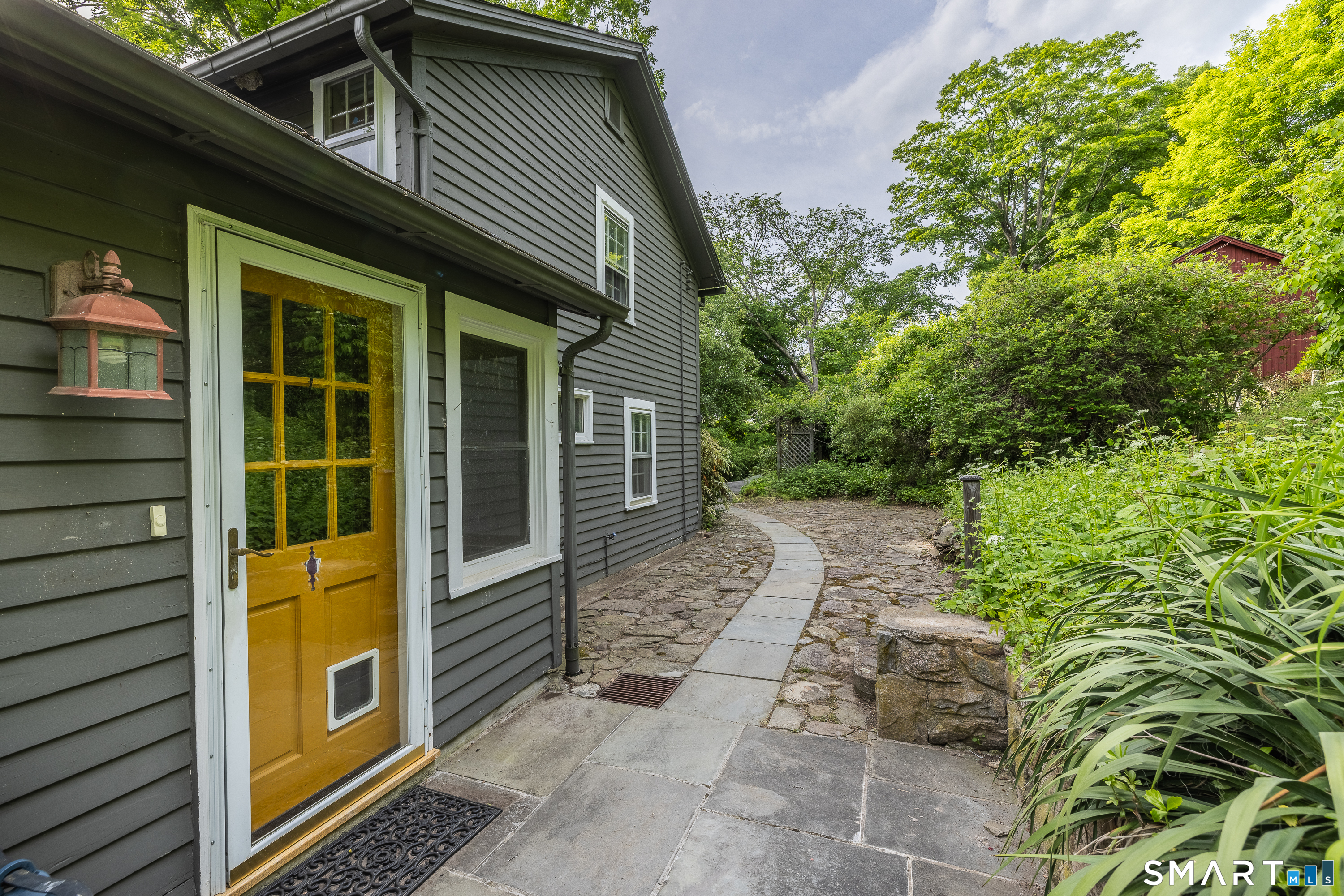 92 Walnut Tree Hill Road Newtown, CT 06482 - Photo 31 of 38