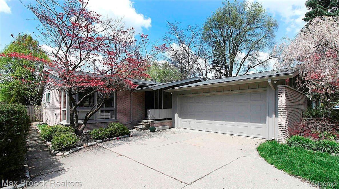 72 Maplefield Road Pleasant Ridge, MI 48069 - Photo 1 of 1 Maplefield 72 Primary Pic.JPG