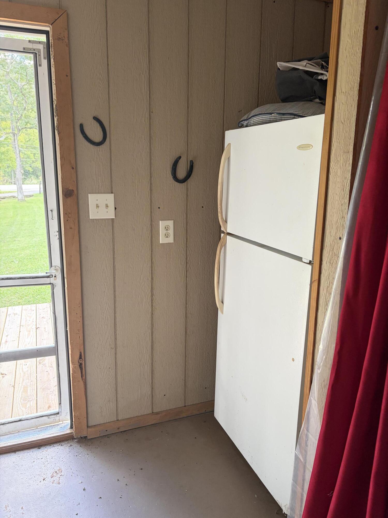 3562 Old Beaver Road Frenchburg, KY 40322 - Photo 27 of 29 IMG_2122