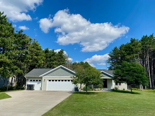 $475,000 | 2570 Truman Avenue, Plover, WI 54467