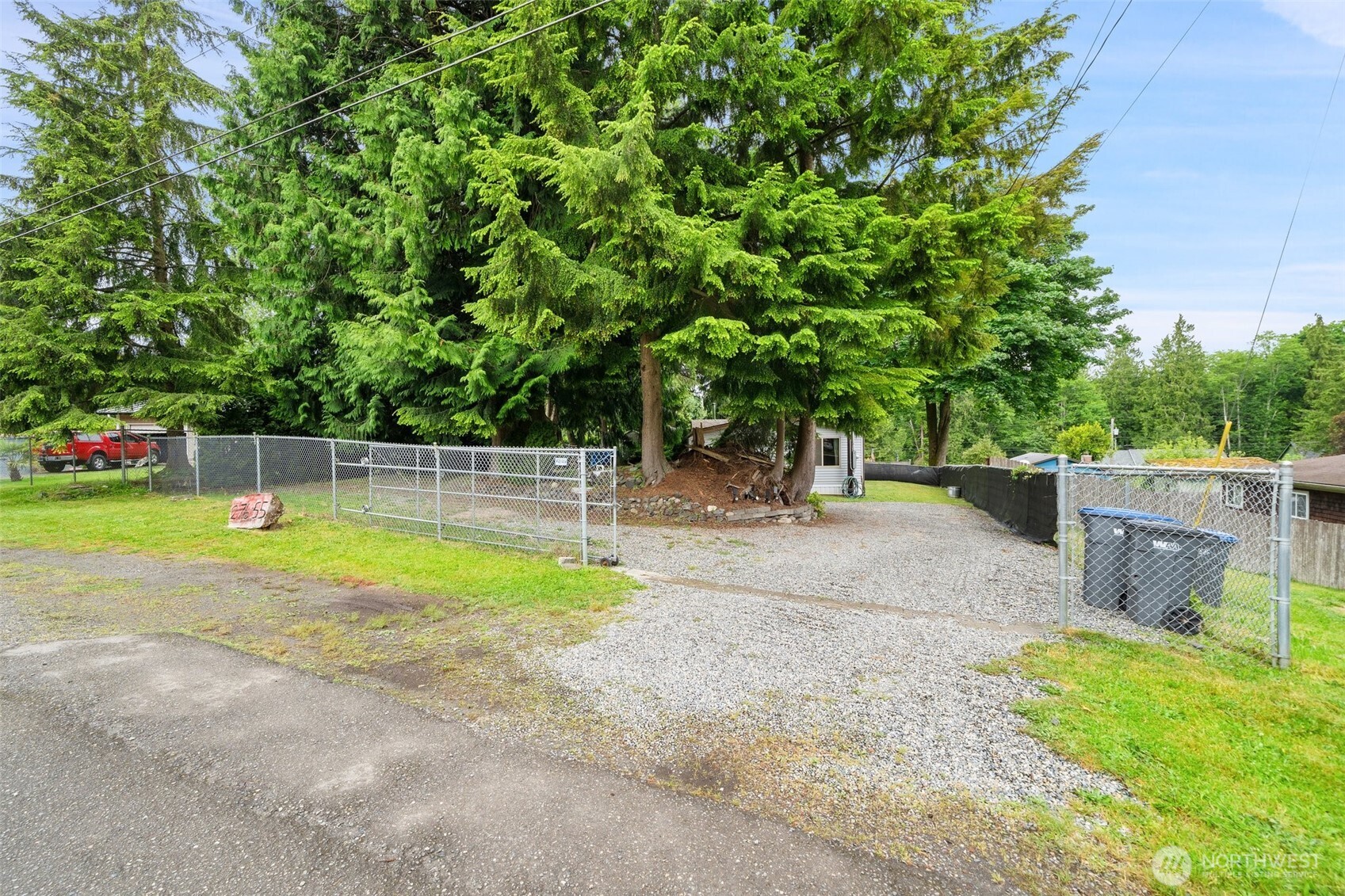 27655 Woodside Road Northeast Kingston, WA 98346 - Photo 3 of 37 Gallery Image 3