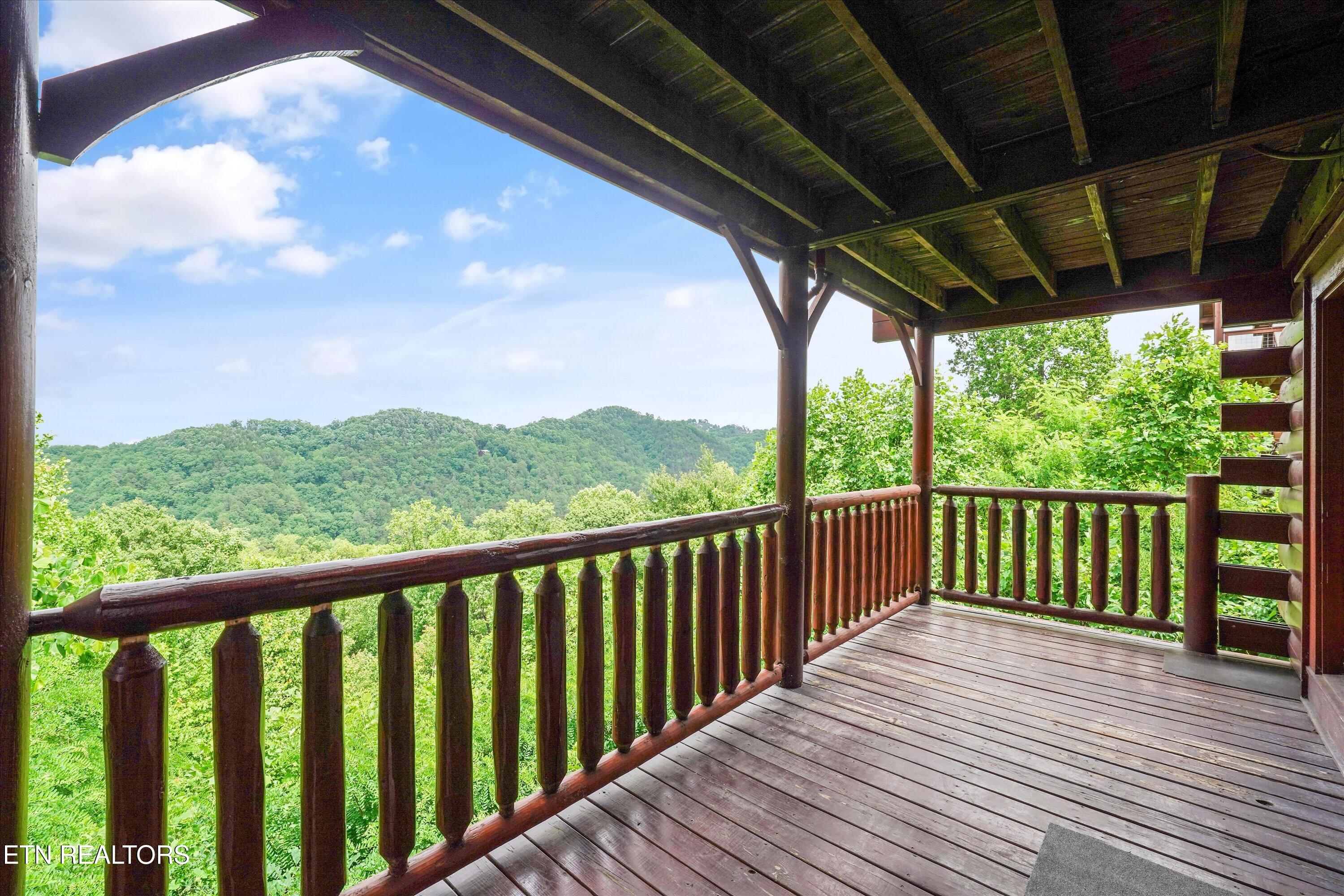 2803 White Oak Ridge Lane Sevierville, TN 37862 - Photo 18 of 38 18-2803 White Oak Ridge Ln14