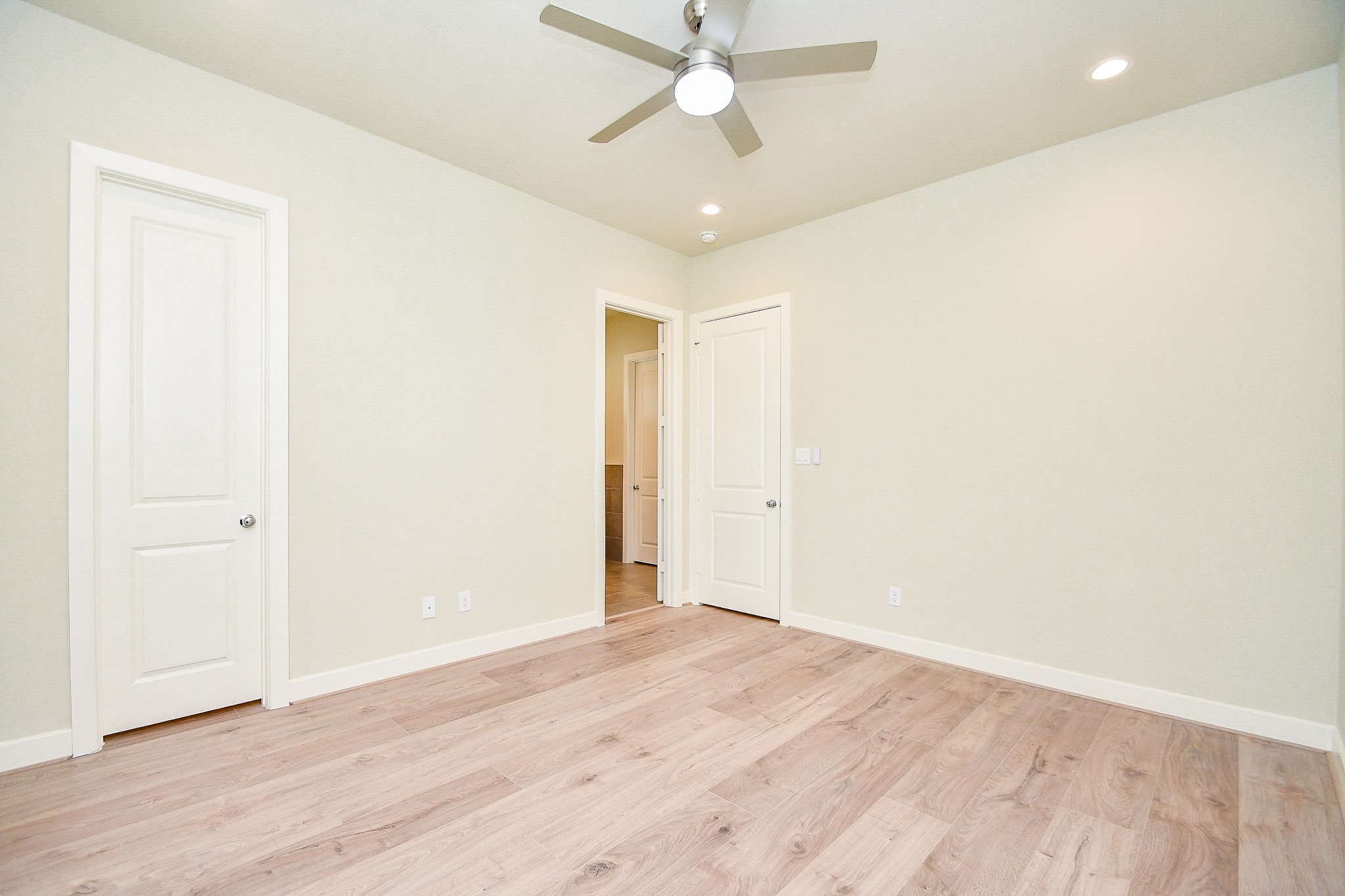 2307 Warhol Way Houston, TX 77091 - Photo 23 of 31