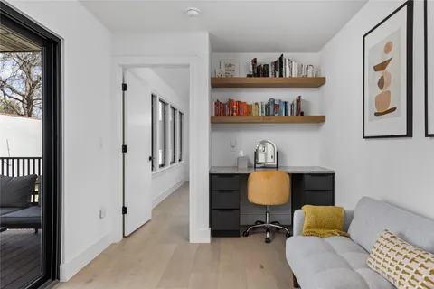 $1,575,000 | 108 Comal Street, Austin, TX 78702