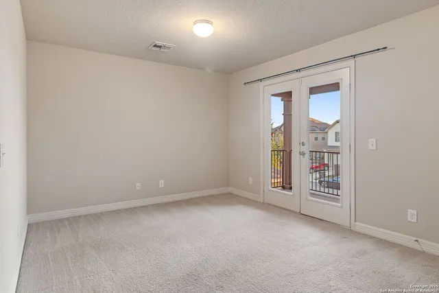 an empty room with window