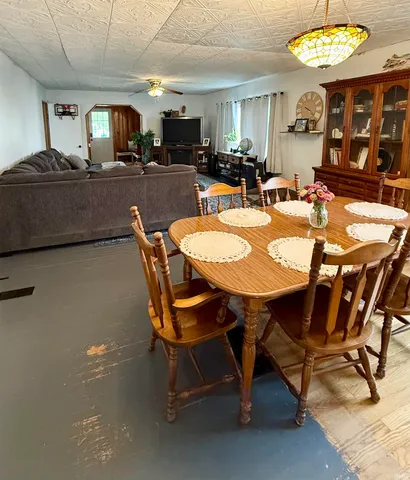 $210,900 | 1424 13th Street, Bedford, IN 47421