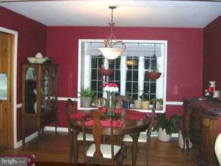 359 East Pittsfield Street Pennsville, NJ 08070 - Photo 6 of 6