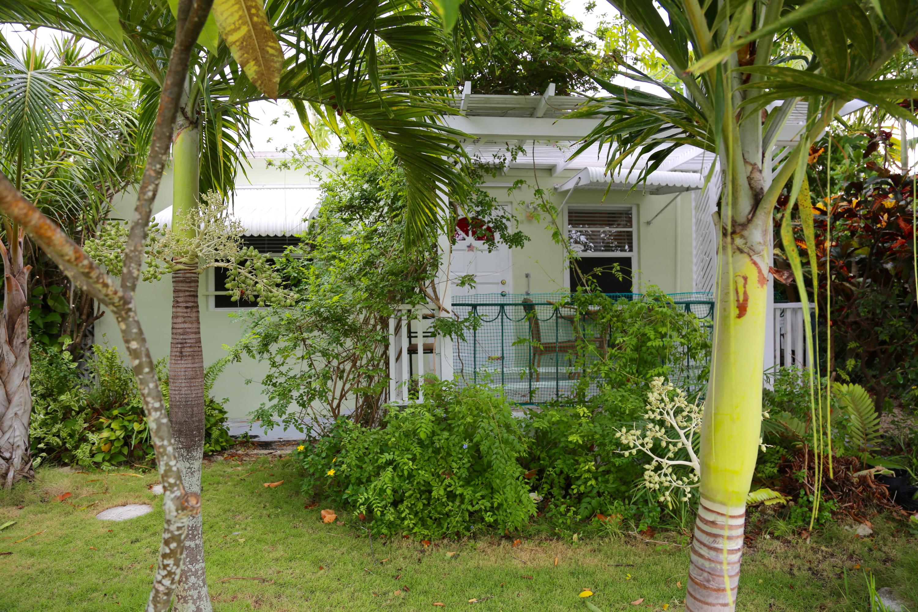 56 Buttonwood Drive Key Largo, FL 33037 - Photo 1 of 21 Front of 56 Buttonwood Dr.