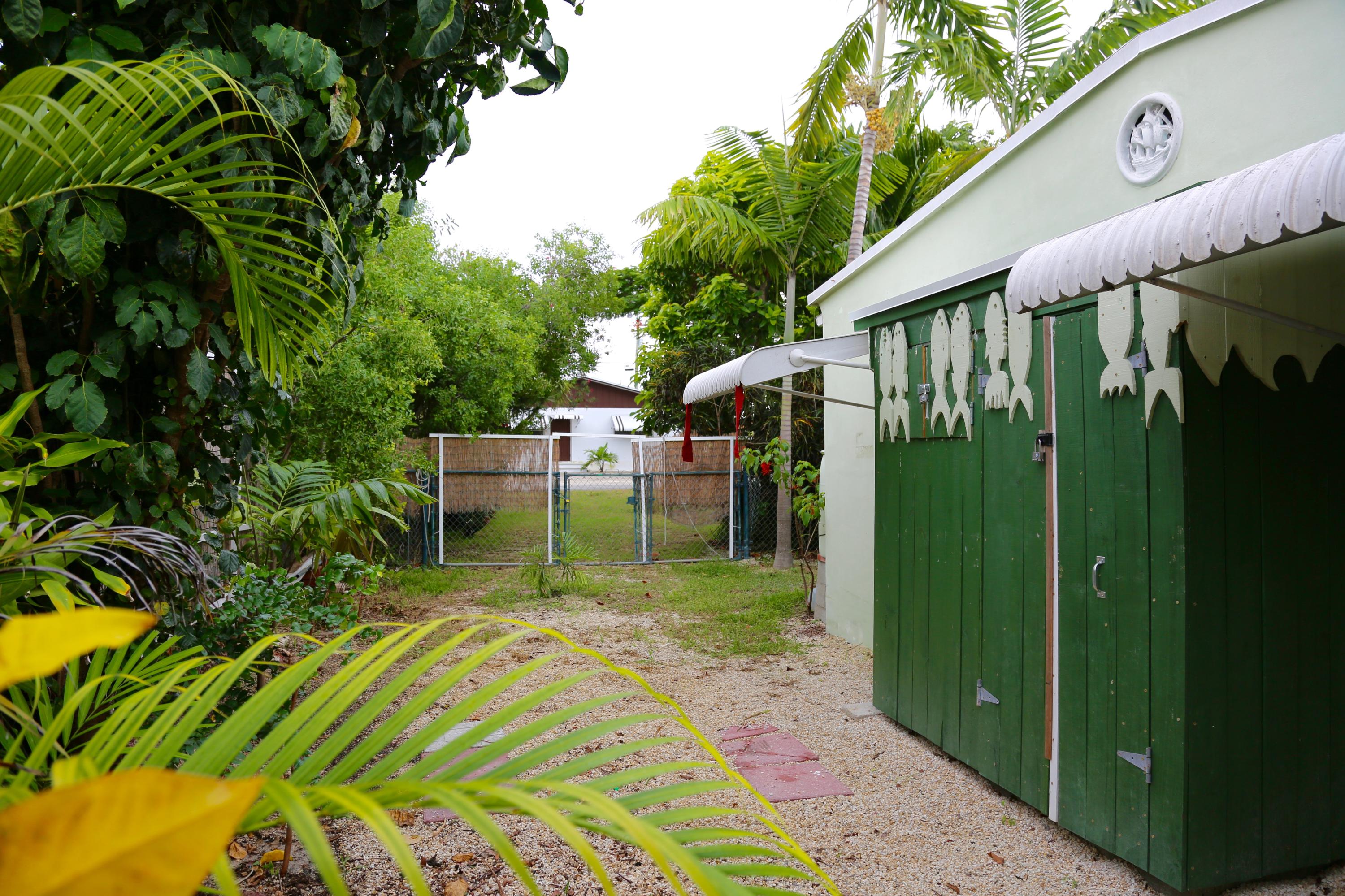 56 Buttonwood Drive Key Largo, FL 33037 - Photo 16 of 21 Room to park boat