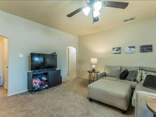 $2,000 | 108 Halifax Circle, Palmer, TX 75152