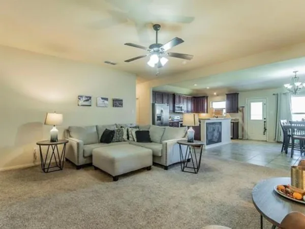 $2,000 | 108 Halifax Circle, Palmer, TX 75152
