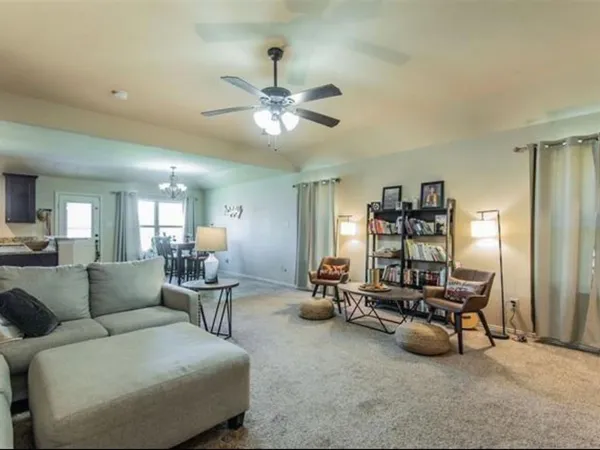 $2,000 | 108 Halifax Circle, Palmer, TX 75152