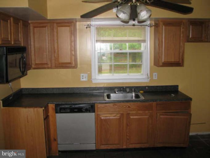 6901 Ben Franklin Road Springfield, VA 22150 - Photo 3 of 14 Kitchen #2