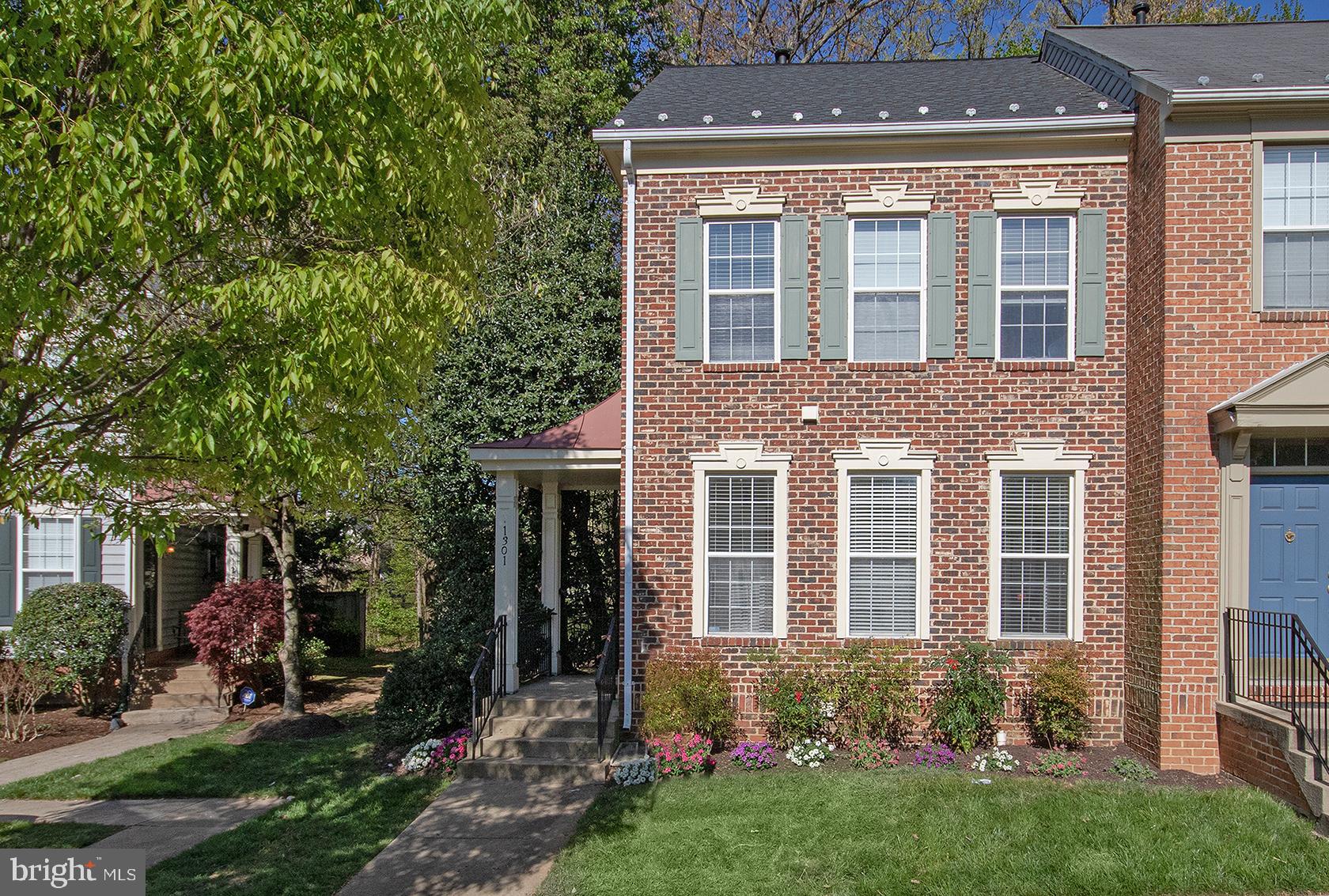 1301 Vintage Place Reston, VA 20194 - Photo 2 of 40 Gorgeous End Unit backs to trees