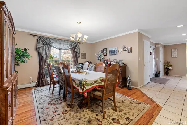 $869,999 | 11 Moran Court, Manorville, NY 11949