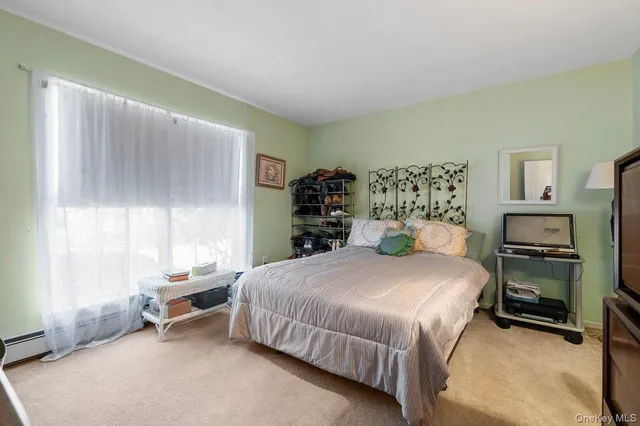 $869,999 | 11 Moran Court, Manorville, NY 11949