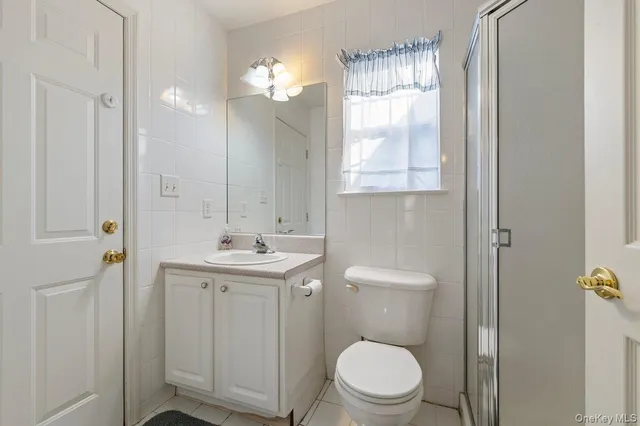 $869,999 | 11 Moran Court, Manorville, NY 11949