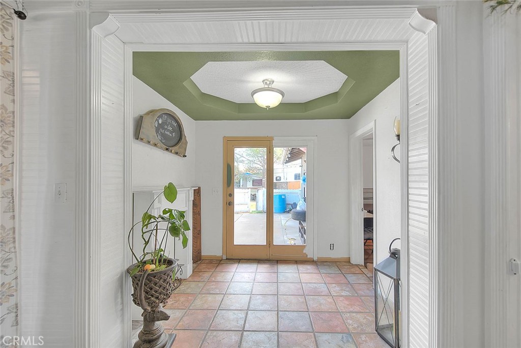 8529 Nielson Road Phelan, CA 92371 - Photo 17 of 44 a view of an entryway